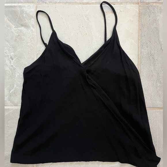 Black cropped spaghetti strap tank blouse in a size large - Picture 8 of 12